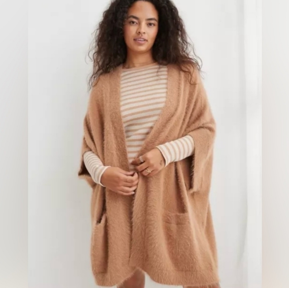 NWT Aerie Fuzzy Cozy Open Oversized Cardigan Sweater Pockets Camel Tan XS/S